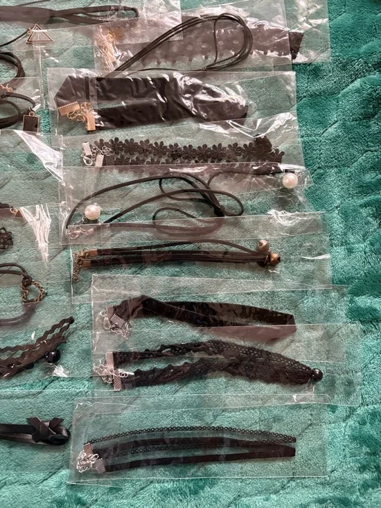 Choker Necklace Bundle Lot of 18 – Black Lace Velvet Goth Y2K Mix - Picture 4 of 9